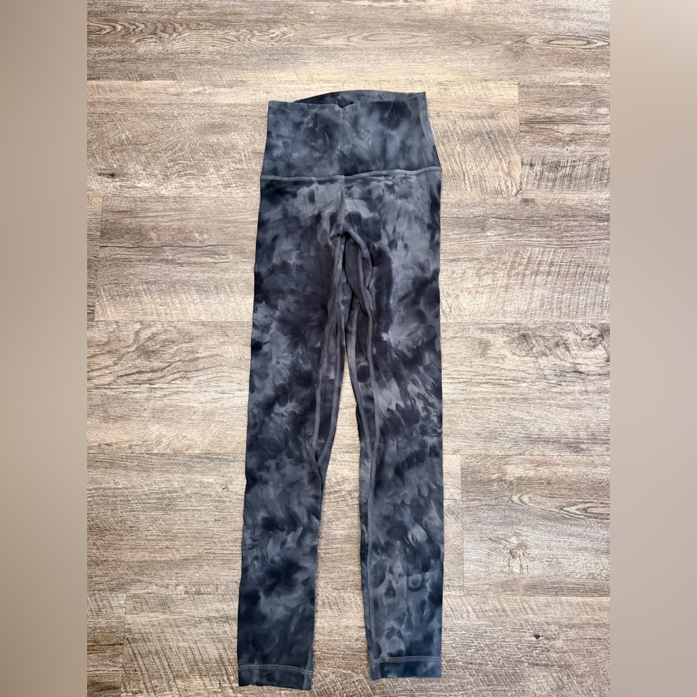 Lululemon High Rise 23” Align Leggings